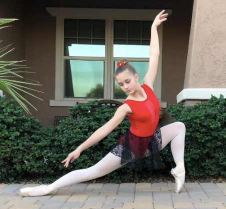 Black lace flowy pull-on skirt