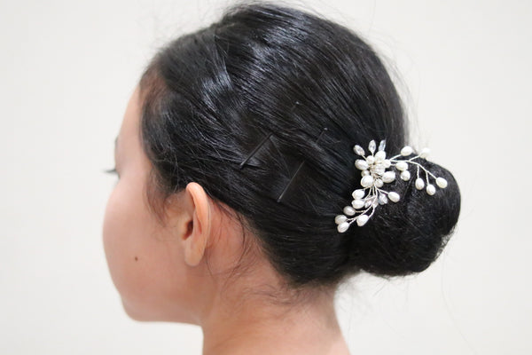 Handmade hair clip with Pearl beads