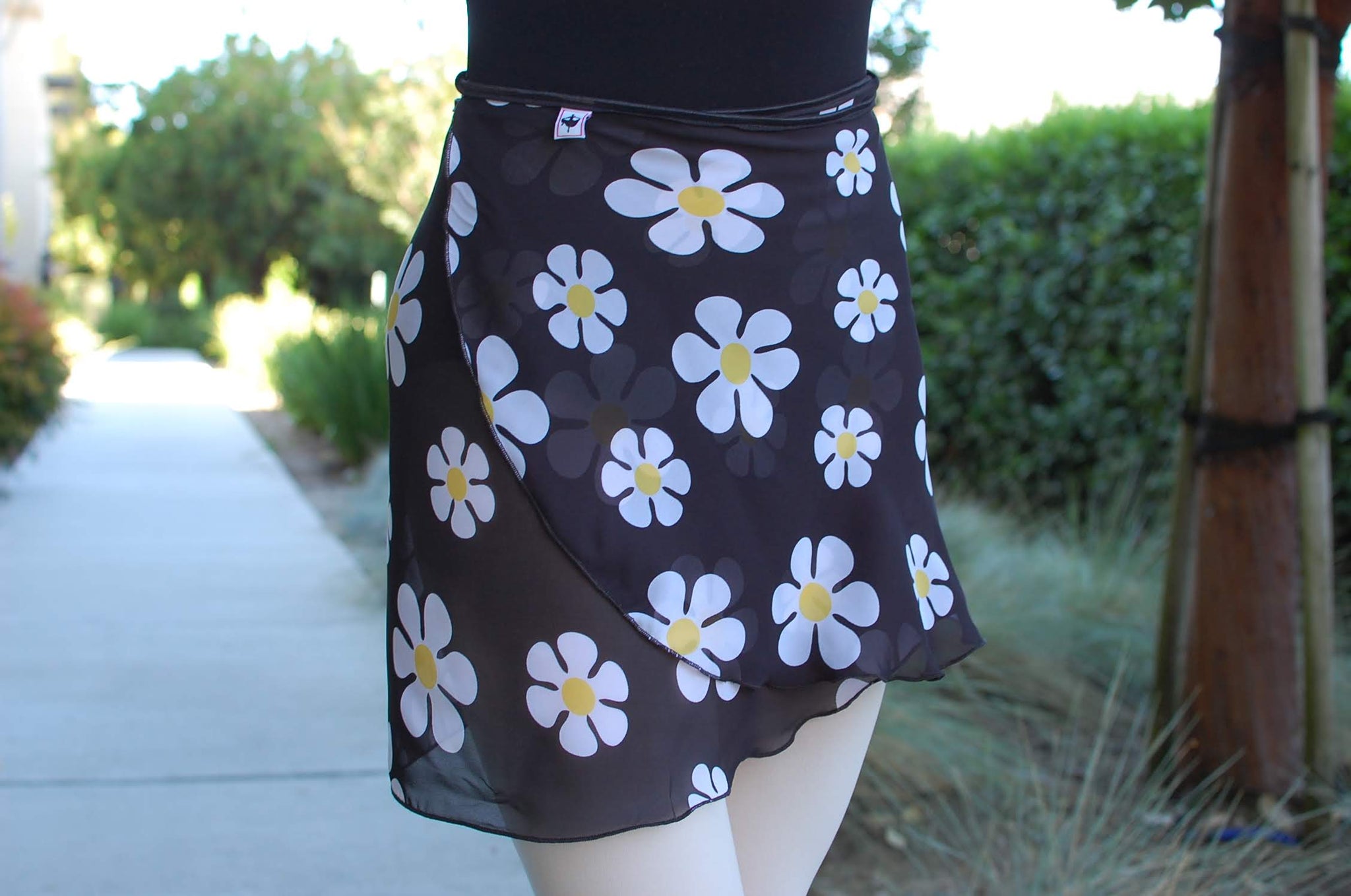 Daisies in black wrap skirt for both kids & adults