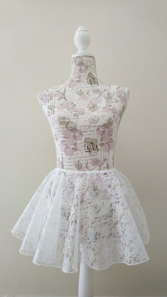 White lace flowy pull-on skirt