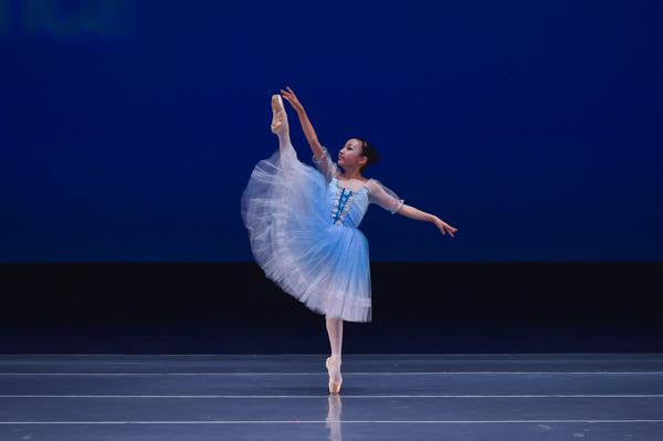 A-2 Beautiful blue romantic costume