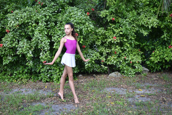 【White】Velvet pull-on skirt