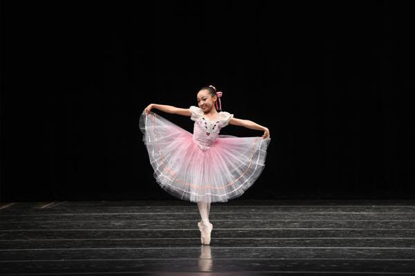 A-3 Beautiful pink romantic costume