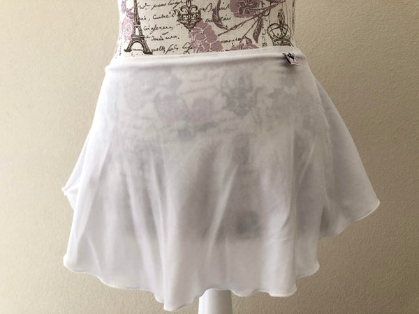 【White】Velvet pull-on skirt